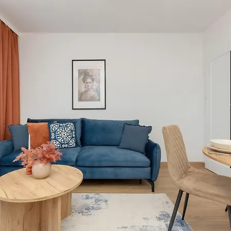 Zurawia By Renters وارسو