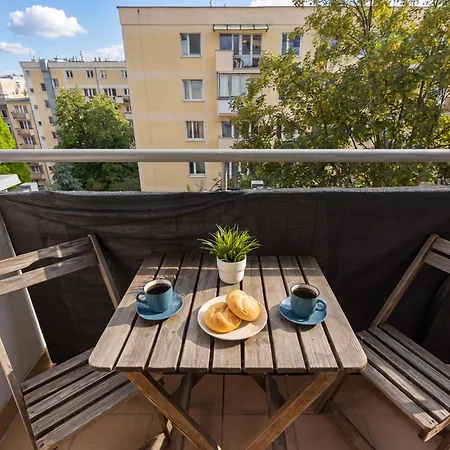 Lägenhet Zurawia By Renters Warszawa