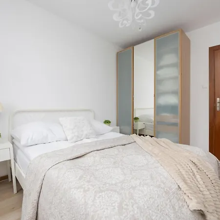 Zurawia By Renters Warszawa